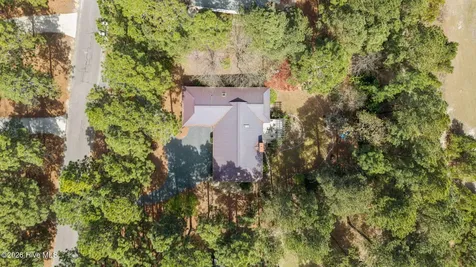 117 Pineneedle Drive West End NC 27376