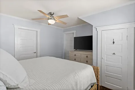 608 Arendell Street Morehead City NC 28557