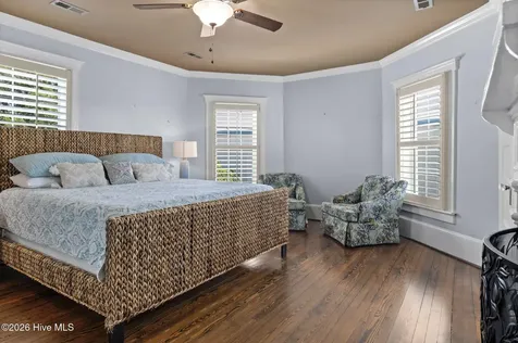 608 Arendell Street Morehead City NC 28557