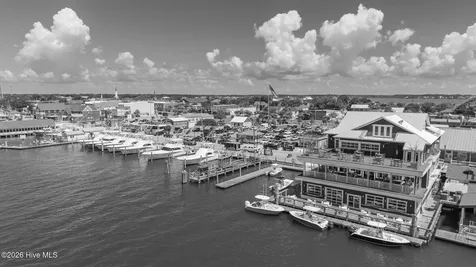 608 Arendell Street Morehead City NC 28557