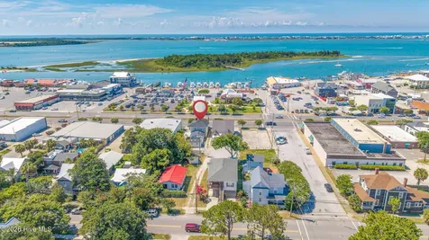 608 Arendell Street Morehead City NC 28557