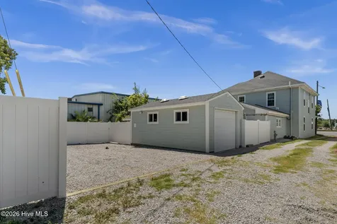 608 Arendell Street Morehead City NC 28557