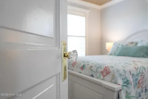 608 Arendell Street Morehead City NC 28557