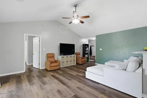 110 Tanbark Drive Jacksonville NC 28546