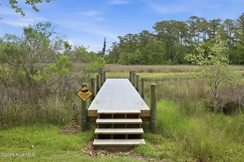 515 Bluff View Lane Swansboro NC 28584