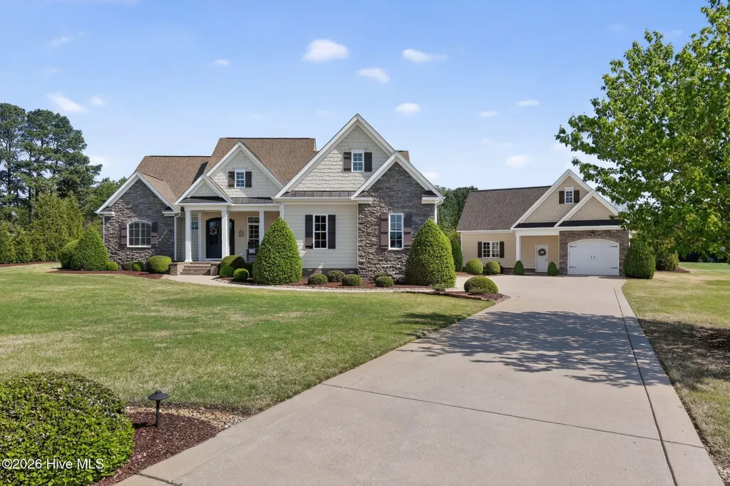 6307 Crossmoor Drive Wilson NC 27896
