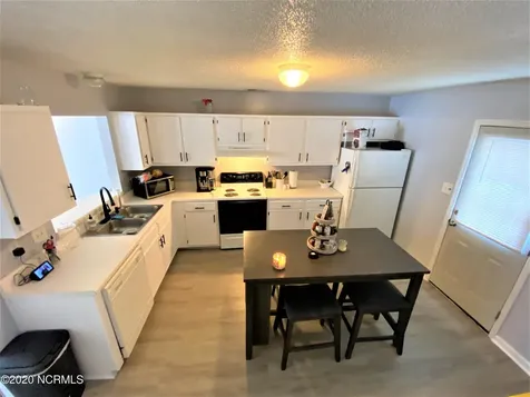 303 Meadowbrook Lane Jacksonville NC 28546