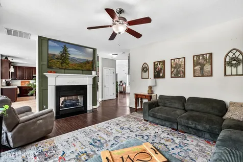 917 Stagecoach Drive Jacksonville NC 28546