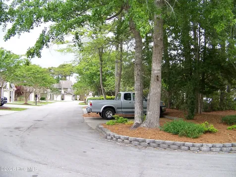 702 Cedarwood Village Morehead City NC 28557