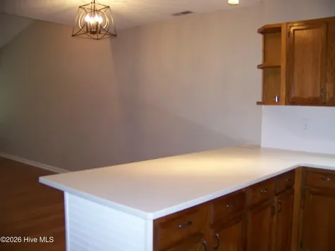702 Cedarwood Village Morehead City NC 28557