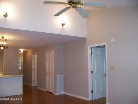 702 Cedarwood Village Morehead City NC 28557