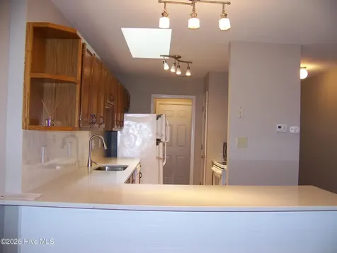 702 Cedarwood Village Morehead City NC 28557