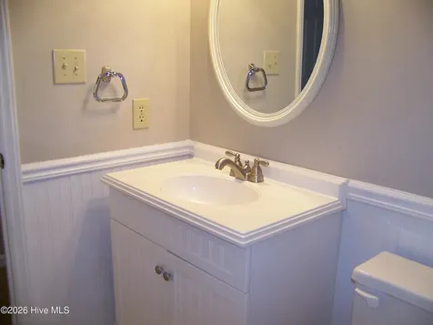 702 Cedarwood Village Morehead City NC 28557