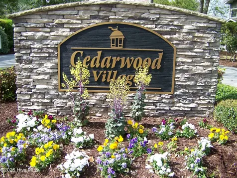 702 Cedarwood Village Morehead City NC 28557