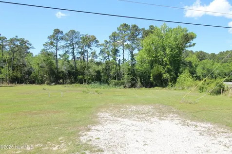 223 Bear Creek Road Hubert NC 28539