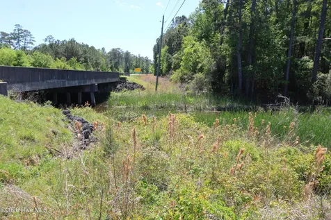 223 Bear Creek Road Hubert NC 28539