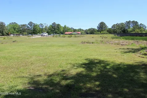 223 Bear Creek Road Hubert NC 28539