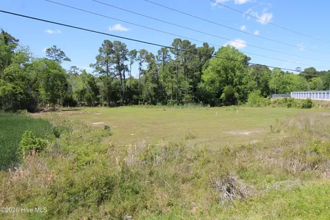 223 Bear Creek Road Hubert NC 28539