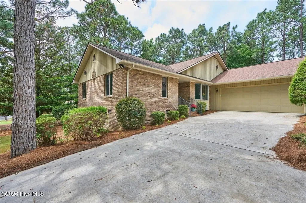 111 Sherwood Road Seven Lakes NC 27376