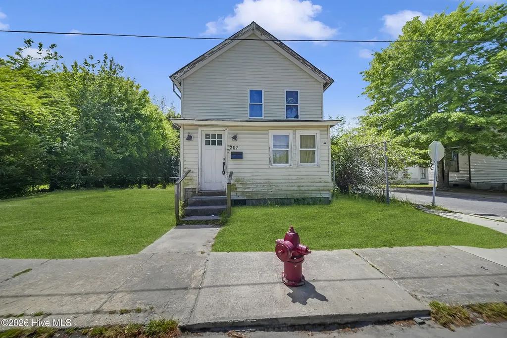 207 Bell Street Elizabeth City NC 27909