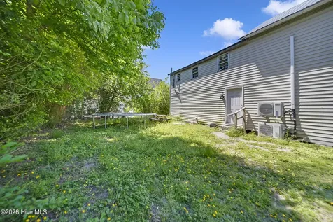 207 Bell Street Elizabeth City NC 27909