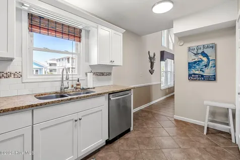 108 Sunshine Lane Holden Beach NC 28462