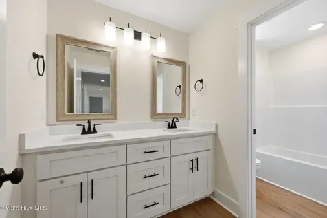 103 Fairway Lane Cape Carteret NC 28584