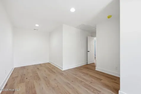 103 Fairway Lane Cape Carteret NC 28584