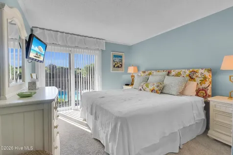 2509 W Fort Macon Road Atlantic Beach NC 28512