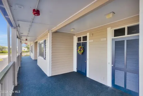2509 W Fort Macon Road Atlantic Beach NC 28512