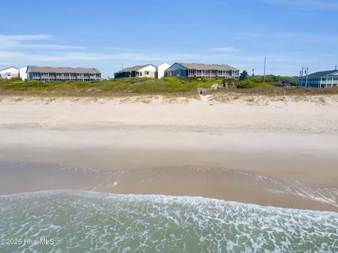 2509 W Fort Macon Road Atlantic Beach NC 28512