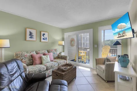 2509 W Fort Macon Road Atlantic Beach NC 28512