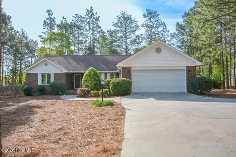 6 Spruce Lane Pinehurst NC 28374