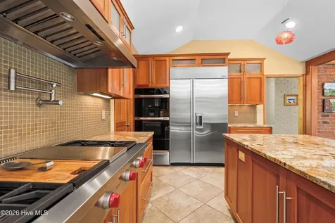 90 El Dorado Street Pinehurst NC 28374