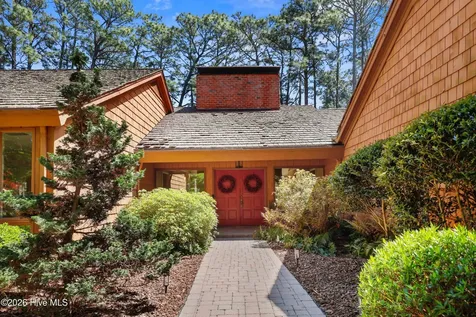 90 El Dorado Street Pinehurst NC 28374