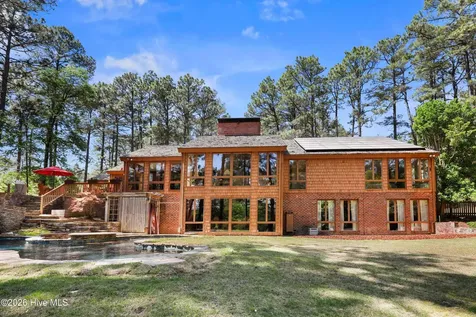 90 El Dorado Street Pinehurst NC 28374