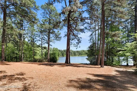 90 El Dorado Street Pinehurst NC 28374