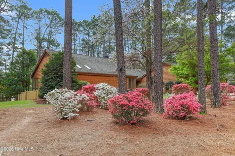 90 El Dorado Street Pinehurst NC 28374