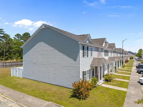 501 Oyster Rock Lane Sneads Ferry NC 28460