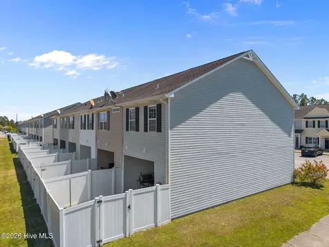 501 Oyster Rock Lane Sneads Ferry NC 28460