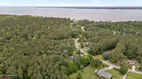 301 Seven Seas Drive Havelock NC 28532