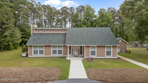 301 Seven Seas Drive Havelock NC 28532
