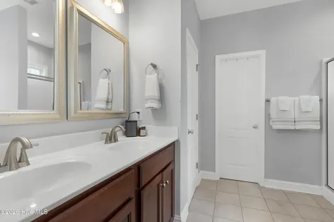 221 Mimosa Drive Sneads Ferry NC 28460
