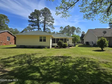 1836 Caracara Drive New Bern NC 28560