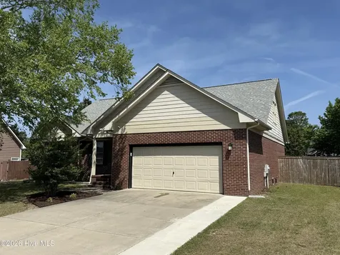 6318 Streeter Drive Hope Mills NC 28348