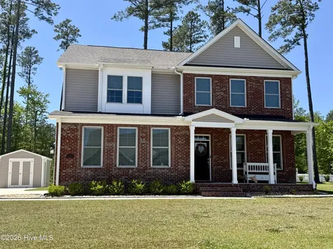 5010 Spring Green Pass New Bern NC 28562