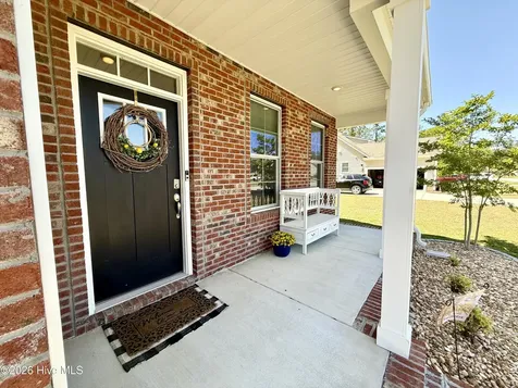 5010 Spring Green Pass New Bern NC 28562