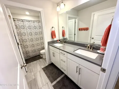 5010 Spring Green Pass New Bern NC 28562