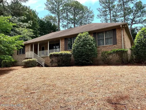 100 Bridle Path Circle Pinehurst NC 28374