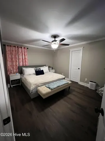 16 White Oak Street Jacksonville NC 28540